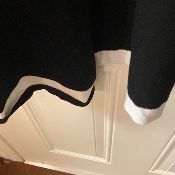 Calvin Klein Women’s Open Cardigan, 1X, Navy with Crème Trim, reverse on sleeves - Picture 4 of 5